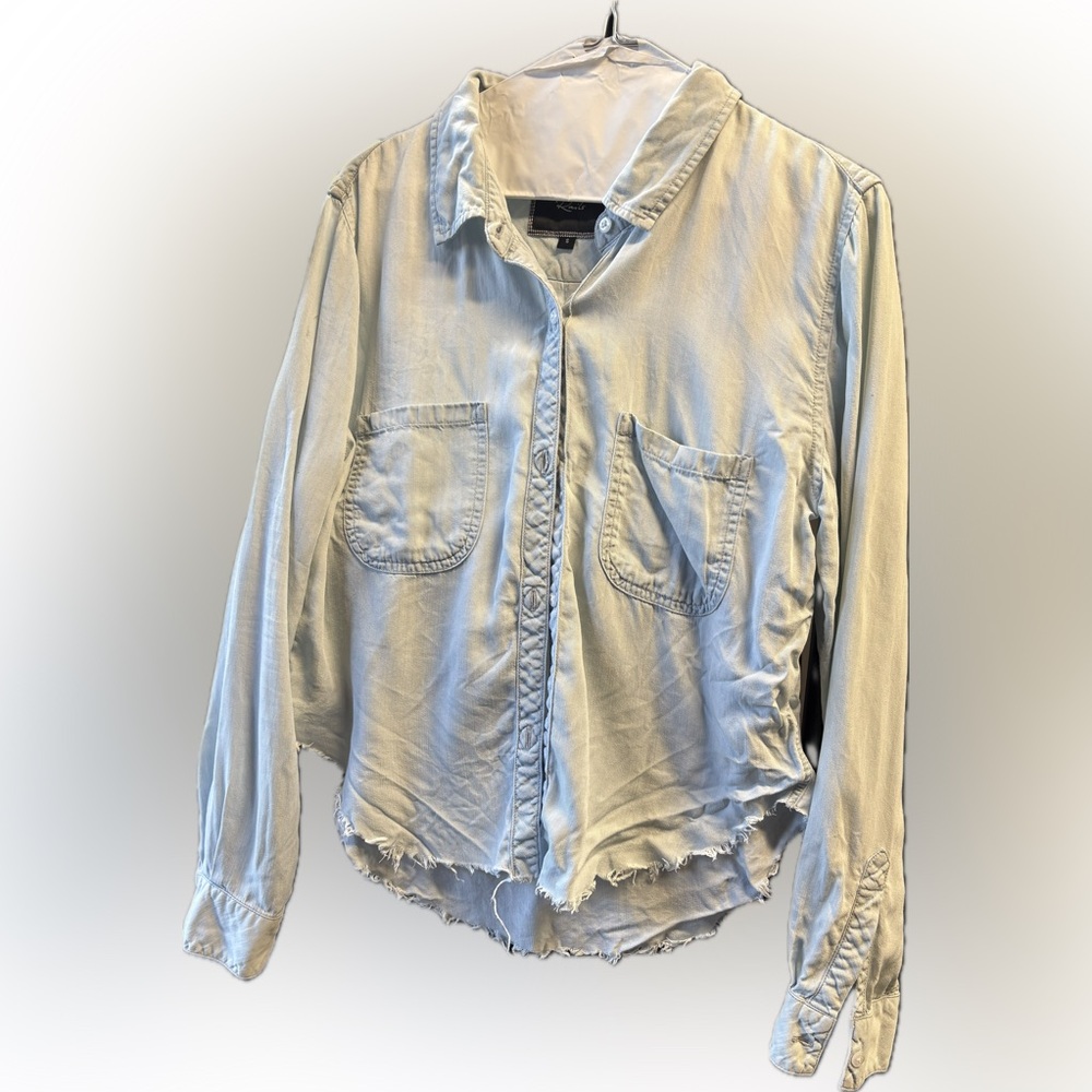 light blue light weight raw hem shirt